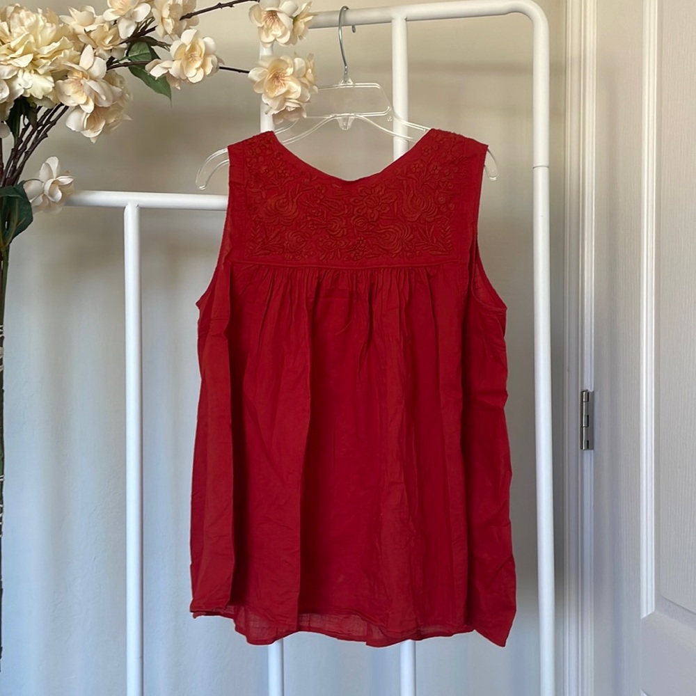 Uniqlo: Poppy Embroidered Sleeveless Blouse
